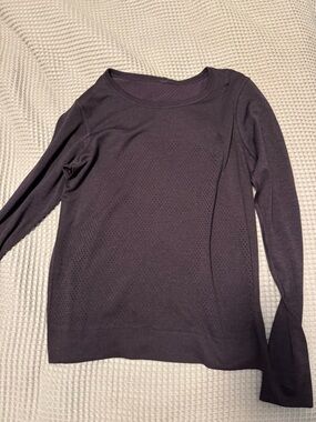 Lululemon long sleeve (vented)